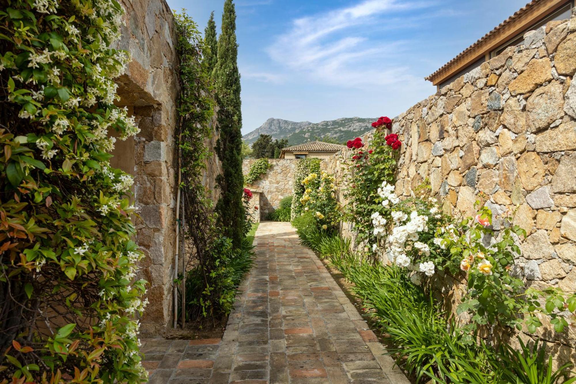 Hotel La Signoria Calvi  Exterior foto