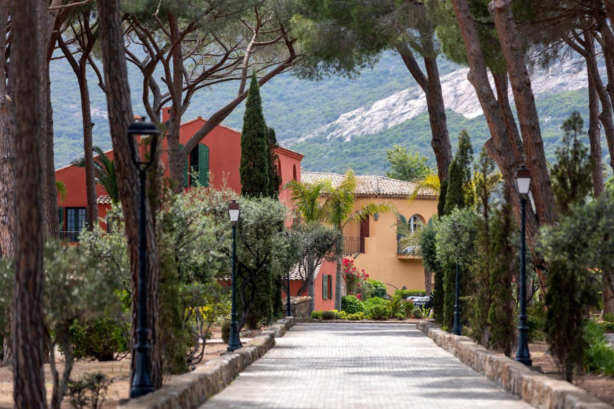 Hotel La Signoria Calvi  Exterior foto